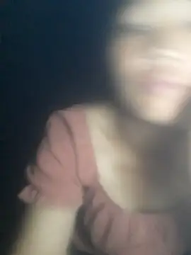 Snapshot of bree-zz chatting on October 5, 2025, 11:24 pm bree-zz online show from October 5, 2025, 11:24 pm