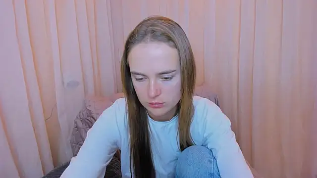 LilMary  online show from November 26, 2025, 11:55 am