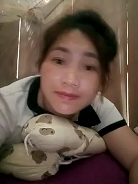 min-xinh online show from October 6, 2025, 5:38 am