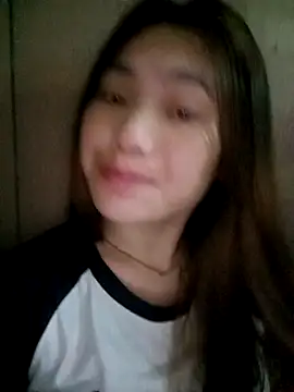 min-xinh online show from October 15, 2025, 8:53 pm