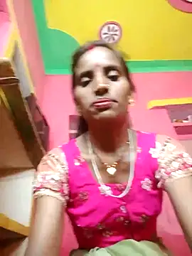 Snapshot of Munni_ji chatting on October 8, 2025, 7:00 pm Munni ji online show from October 8, 2025, 7:00 pm