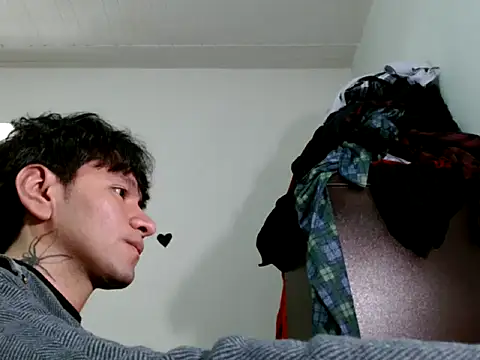 Snapshot of Liam_Of_The_Wind chatting on October 2, 2025, 7:43 pm Liam Of The Wind online show from October 2, 2025, 7:43 pm