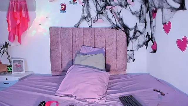 Snapshot of Mila_1wood chatting on October 25, 2025, 12:45 pm Mila 1wood online show from October 25, 2025, 12:45 pm