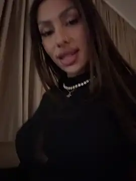 Snapshot of Candy_flippp chatting on November 14, 2025, 6:17 pm Candy flippp online show from November 14, 2025, 6:17 pm