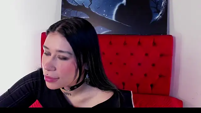 SusanVilla online show from December 4, 2025, 3:21 pm