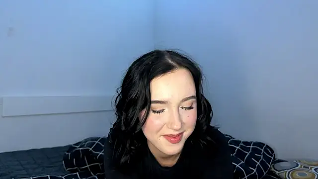 Snapshot of KayaNorth chatting on October 1, 2025, 8:04 pm KayaNorth online show from October 1, 2025, 8:04 pm