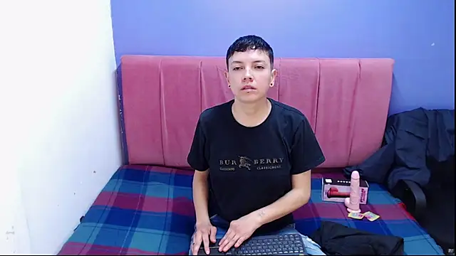 alexmadisoncm101 online show from October 8, 2025, 3:04 am