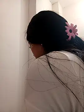 Amelia Rivas online show from October 7, 2025, 3:42 pm