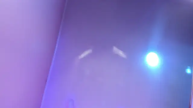 Amelia Rivas online show from November 24, 2025, 1:11 pm