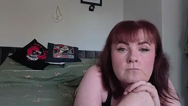 Snapshot of xJuicyLittlePrincessx chatting on October 23, 2025, 10:14 am xJuicyLittlePrincessx online show from October 23, 2025, 10:14 am