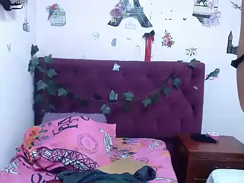 Snapshot of Cherrythx chatting on October 8, 2025, 2:58 pm Cherrythx online show from October 8, 2025, 2:58 pm