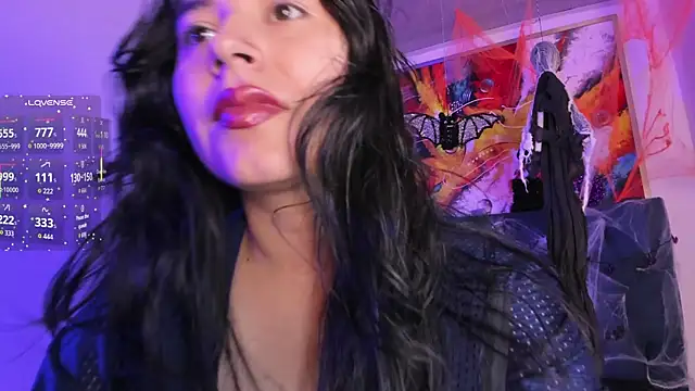 Snapshot of violet_blaze chatting on November 2, 2025, 10:39 am violet blaze online show from November 2, 2025, 10:39 am