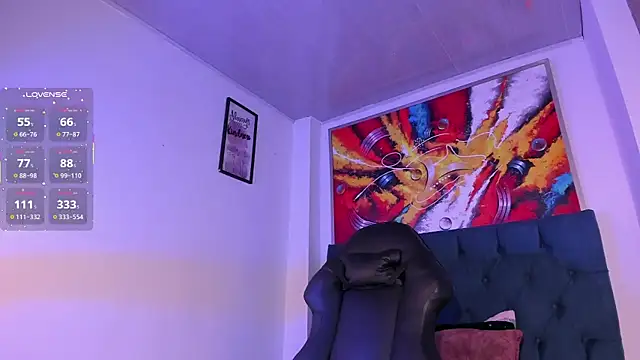 Snapshot of violet_blaze chatting on November 20, 2025, 10:04 am violet blaze online show from November 20, 2025, 10:04 am