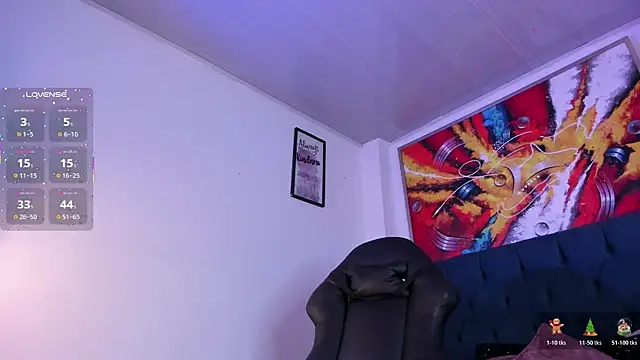 Snapshot of violet_blaze chatting on November 23, 2025, 10:04 am violet blaze online show from November 23, 2025, 10:04 am