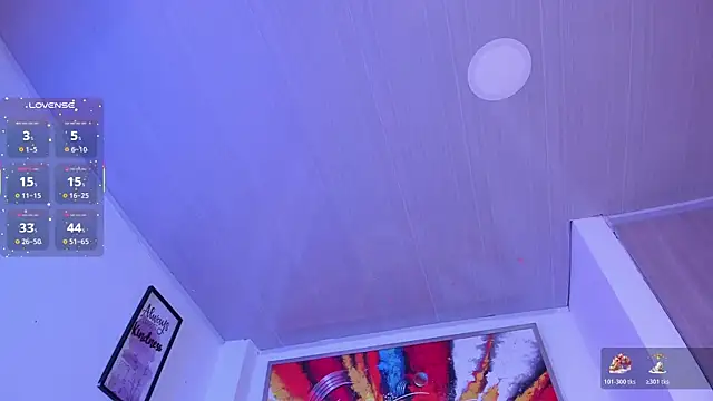 Snapshot of violet_blaze chatting on November 28, 2025, 11:13 am violet blaze online show from November 28, 2025, 11:13 am