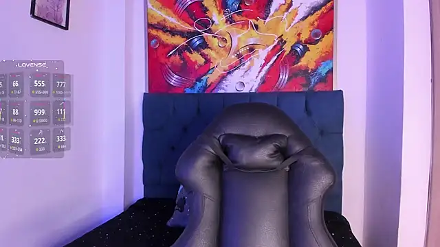 Snapshot of violet_blaze chatting on November 29, 2025, 10:18 am violet blaze online show from November 29, 2025, 10:18 am