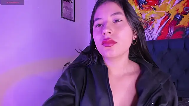 Snapshot of violet_blaze chatting on December 1, 2025, 11:15 am violet blaze online show from December 1, 2025, 11:15 am