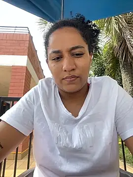 jesicamonroe44 online show from November 1, 2025, 5:37 pm