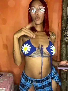 Snapshot of Zasha_Romero chatting on October 31, 2025, 4:13 am Zasha Romero online show from October 31, 2025, 4:13 am