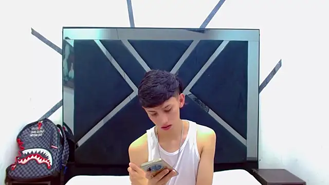 thaigo twink38 online show from November 13, 2025, 5:45 pm