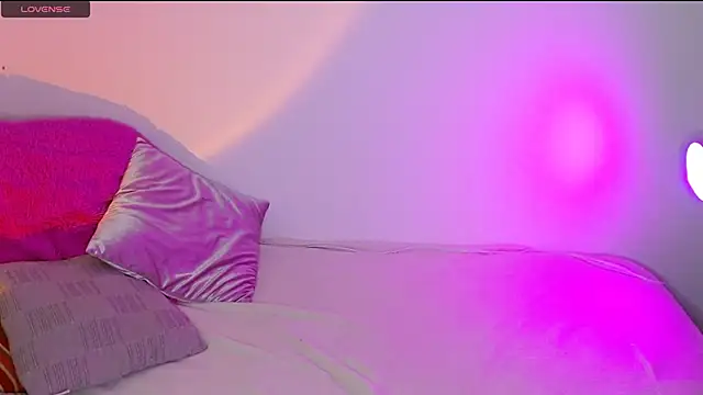 Sofi Booty07 online show from October 17, 2025, 3:42 am