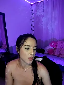 Snapshot of tamara_vald chatting on November 30, 2025, 9:24 am tamara vald online show from November 30, 2025, 9:24 am