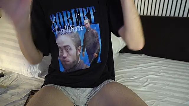 TommieHi online show from October 23, 2025, 5:29 am