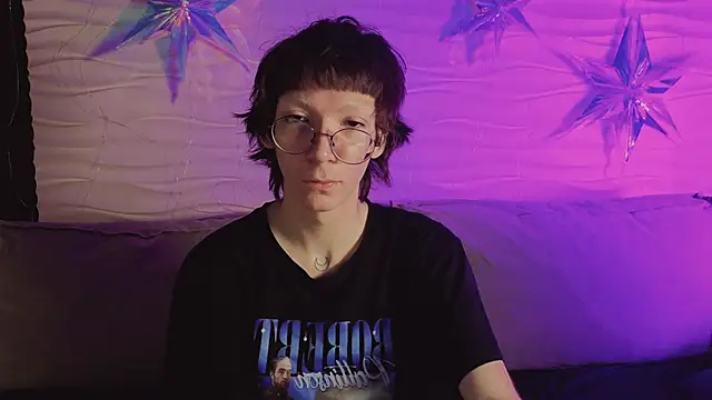 TommieHi online show from December 4, 2025, 5:17 am