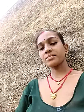 Snapshot of Sali_ji chatting on October 4, 2025, 8:23 am Sali ji online show from October 4, 2025, 8:23 am