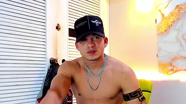 Snapshot of daniscot chatting on November 6, 2025, 4:02 am daniscot online show from November 6, 2025, 4:02 am