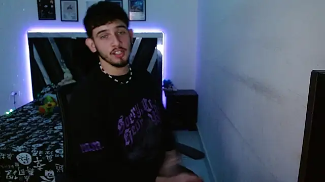 Sebasxxl12 online show from November 26, 2025, 9:49 pm