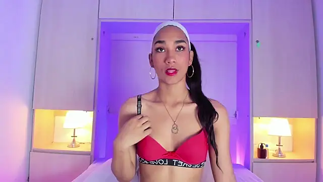 AnahiCollins online show from October 25, 2025, 12:02 pm