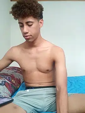 Snapshot of The_boy_good chatting on November 18, 2025, 7:18 pm The boy good online show from November 18, 2025, 7:18 pm