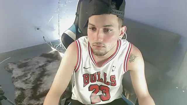 Bulls 23  online show from October 5, 2025, 6:50 pm
