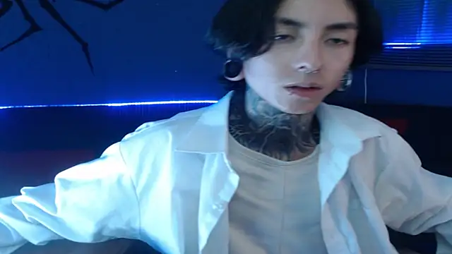 Kuregari xs online show from November 13, 2025, 6:01 am