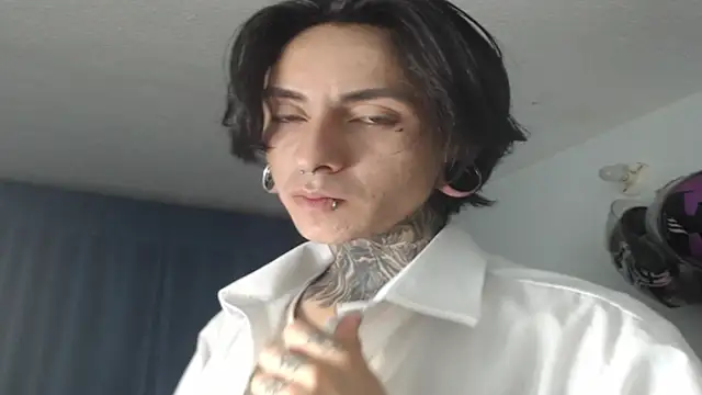 Kuregari xs online show from November 28, 2025, 8:39 am