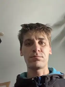 Snapshot of UnitedMap1 chatting on December 3, 2025, 7:34 pm UnitedMap1 online show from December 3, 2025, 7:34 pm