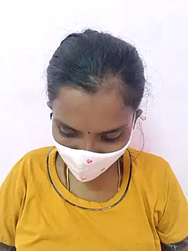 Tamil Monika online show from December 17, 2025, 6:52 am