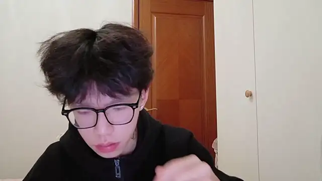 hangzi-0011 online show from November 20, 2025, 12:05 pm