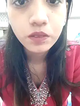 Snapshot of Charu_Crazy chatting on October 17, 2025, 5:54 am Charu Crazy online show from October 17, 2025, 5:54 am