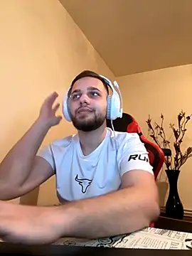 KingAdonisss online show from October 21, 2025, 3:02 pm