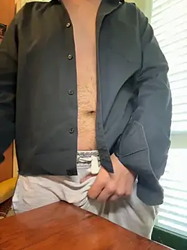 Snapshot of cazzo18cm3 chatting on October 3, 2025, 8:22 am cazzo18cm3 online show from October 3, 2025, 8:22 am