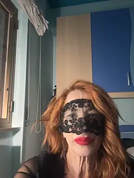 Snapshot of NoFilterCouple chatting on October 3, 2025, 7:33 pm NoFilterCouple online show from October 3, 2025, 7:33 pm