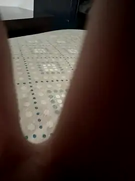 Snapshot of NoFilterCouple chatting on October 5, 2025, 1:42 pm NoFilterCouple online show from October 5, 2025, 1:42 pm