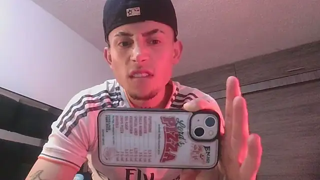 strongManLatino online show from October 5, 2025, 2:21 am