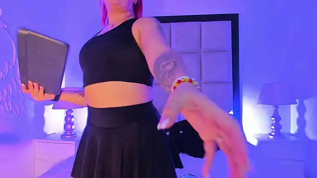 Snapshot of AriannaCooperr chatting on October 10, 2025, 4:11 am AriannaCooperr online show from October 10, 2025, 4:11 am