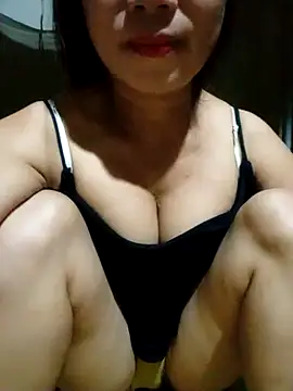Snapshot of meomeo-baby chatting on October 17, 2025, 4:53 pm meomeo-baby online show from October 17, 2025, 4:53 pm