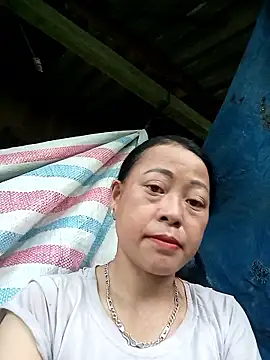 Snapshot of mimi0002 chatting on October 2, 2025, 10:33 am mimi0002 online show from October 2, 2025, 10:33 am