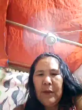 Snapshot of milagrose_rose chatting on October 15, 2025, 7:08 am milagrose rose online show from October 15, 2025, 7:08 am