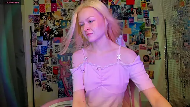 Snapshot of Callista_a chatting on October 27, 2025, 11:14 am Callista a online show from October 27, 2025, 11:14 am